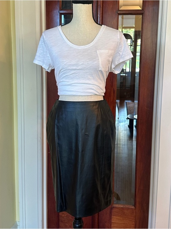 Lew Magram Dresses & Skirts - Lew Magram | VTG Black Genuine Leather Pencil Skirt, Size 8